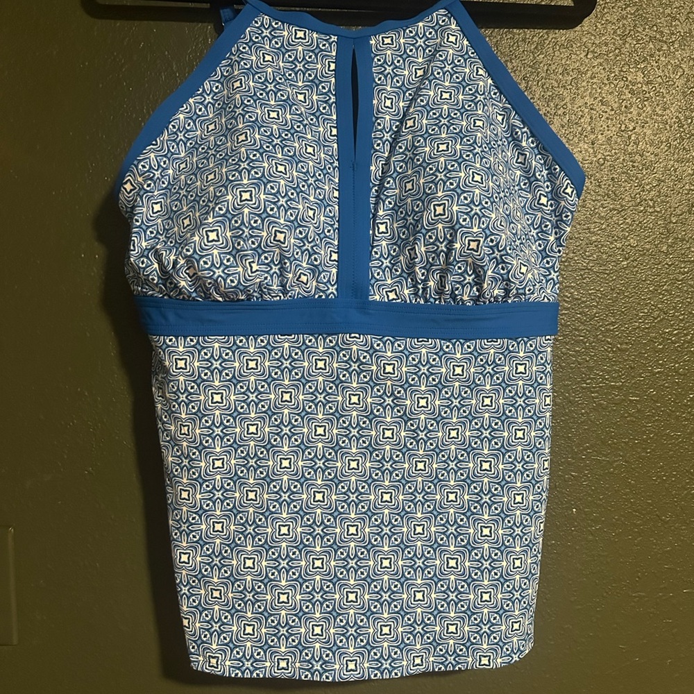 Lands’ End Blue Patterned High Neck Halter Swim Tankini Top 16